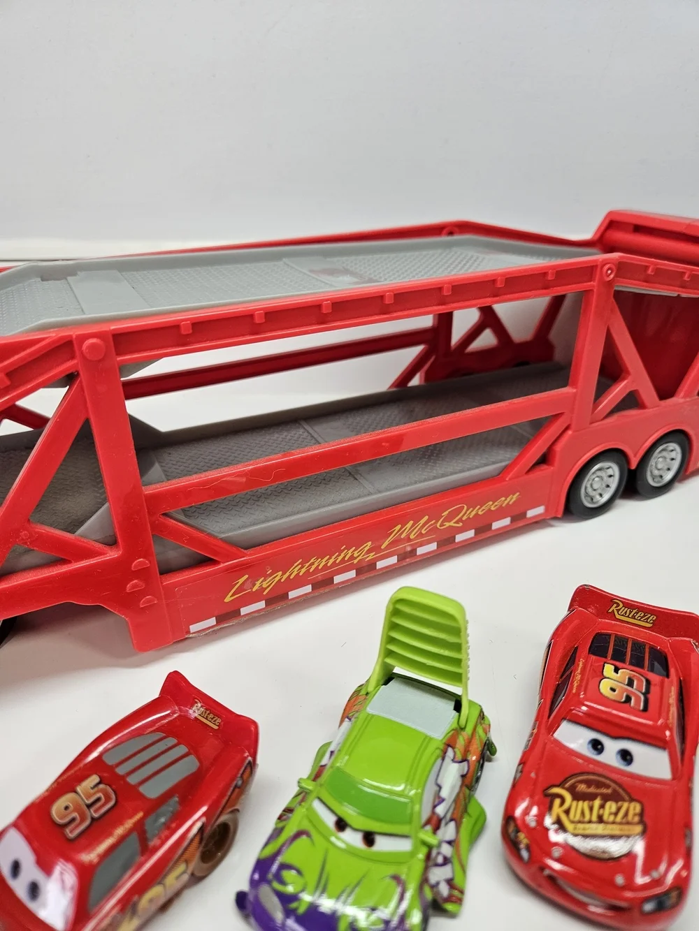 Disney Pixar CARS MACK Transporter 18